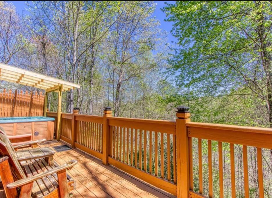 Lazy Bear Cabin Sevierville Kültér fotó